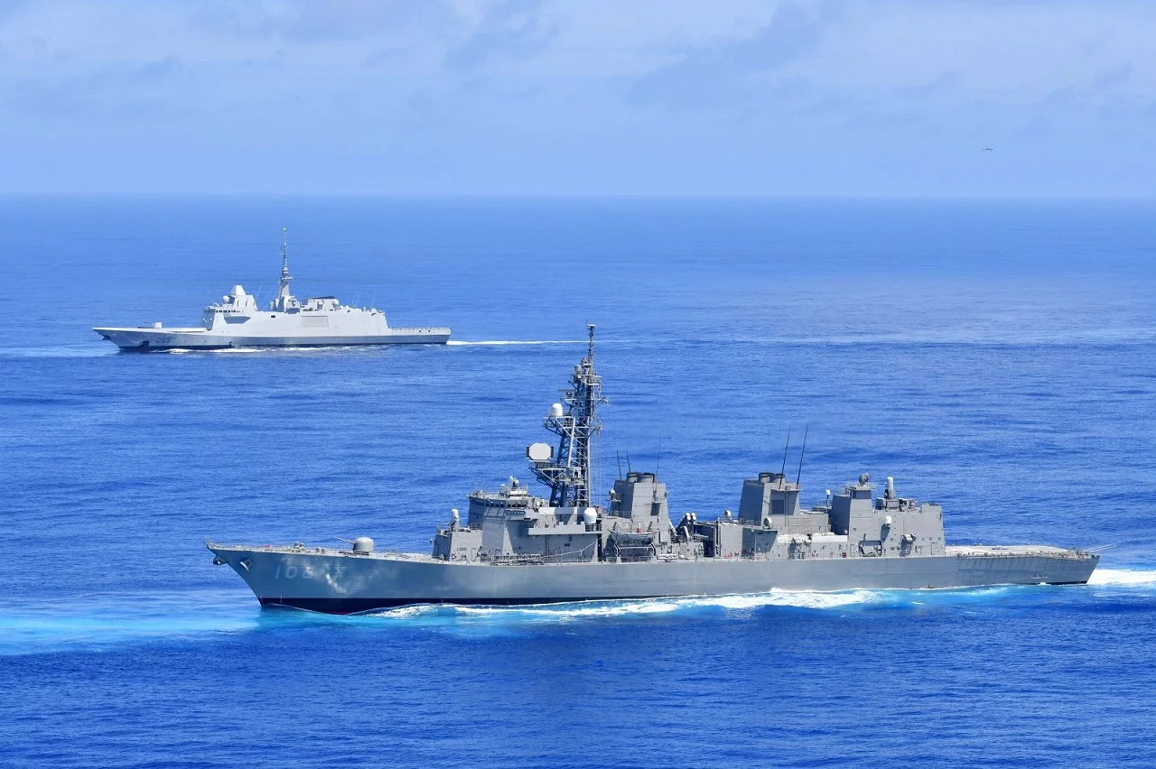 Les frégates Lorraine et Samidare (Japon)