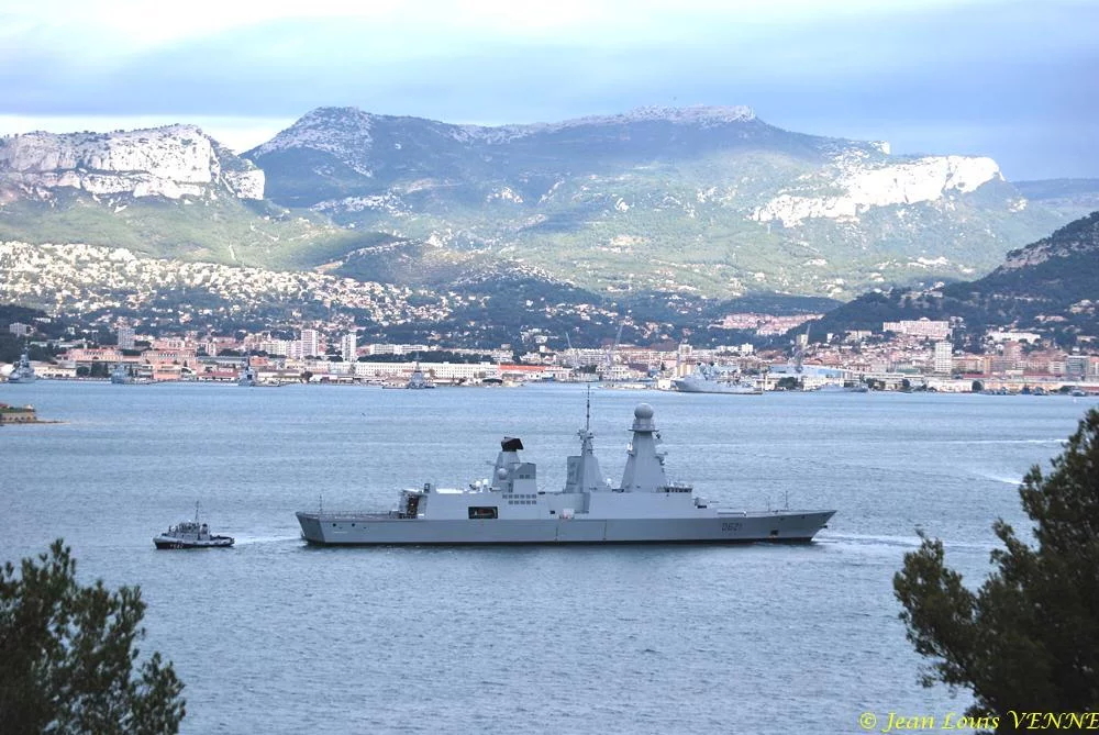 Le Chevalier Paul au moullage dans la baie du Lazaret