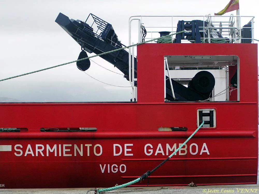 Le navire de recherches espagnol Sarniento de Gamboa