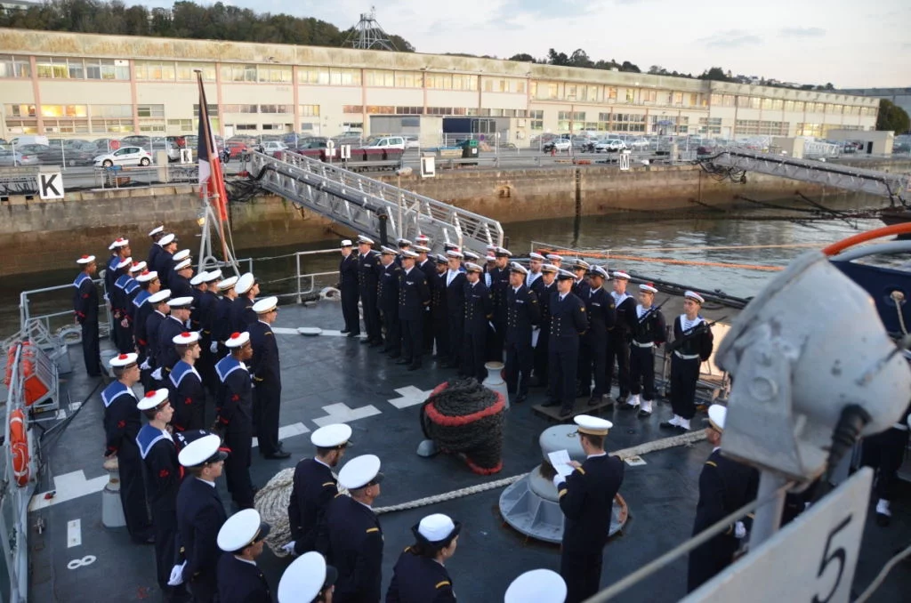 Cérémonie sur le « Commandant Blaison »