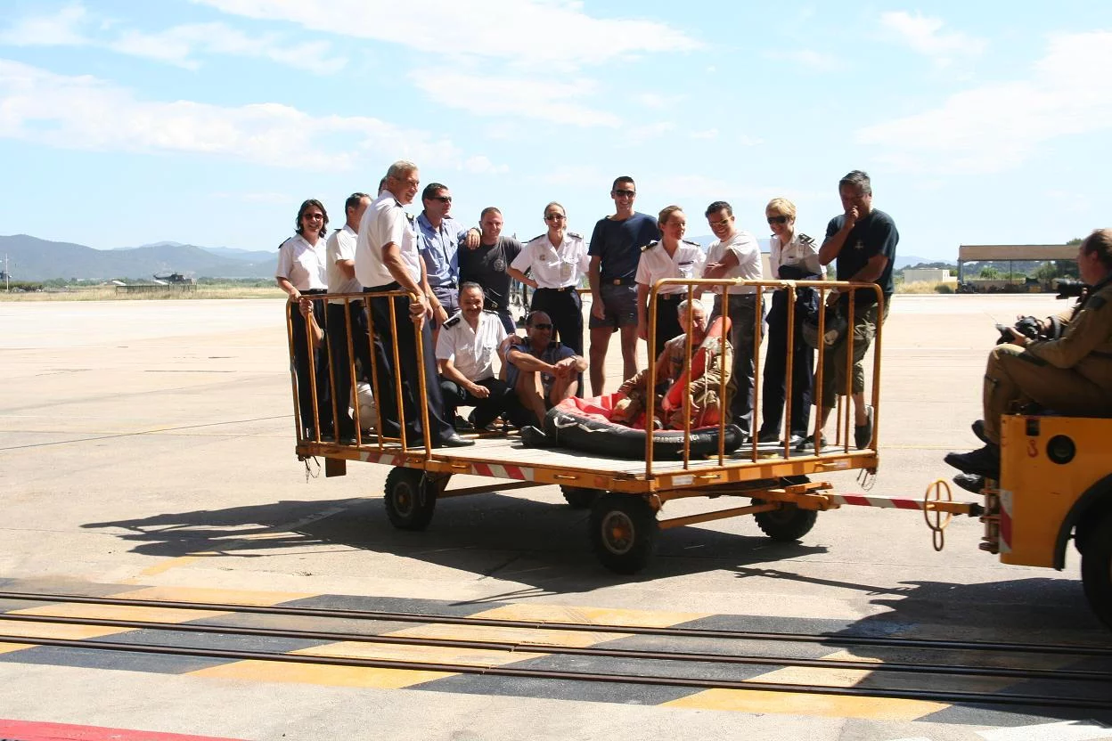 Un invité surprise : le COMOPS de la base prend sa retraite