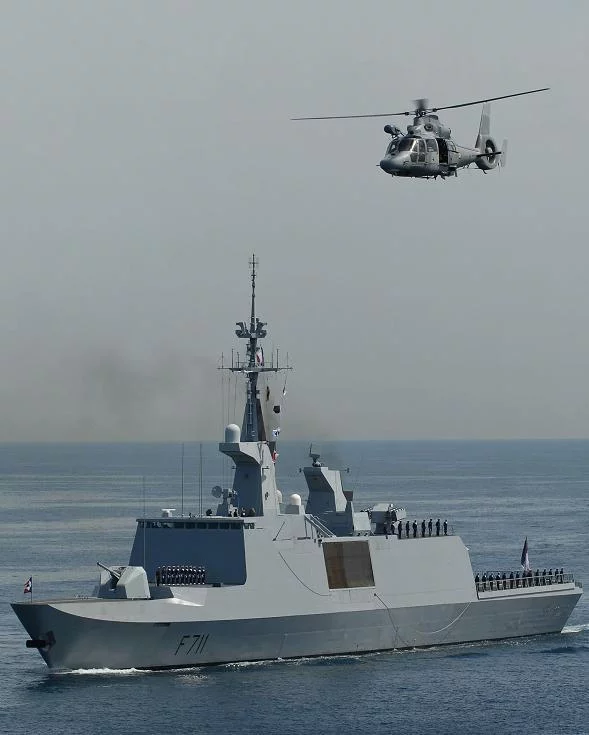 Revue Navale du 8 mai 2009