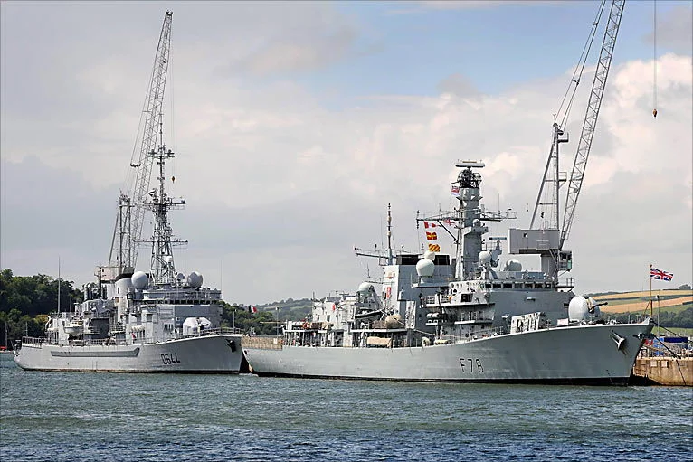 La frégate Primauguet arrive à Devonport