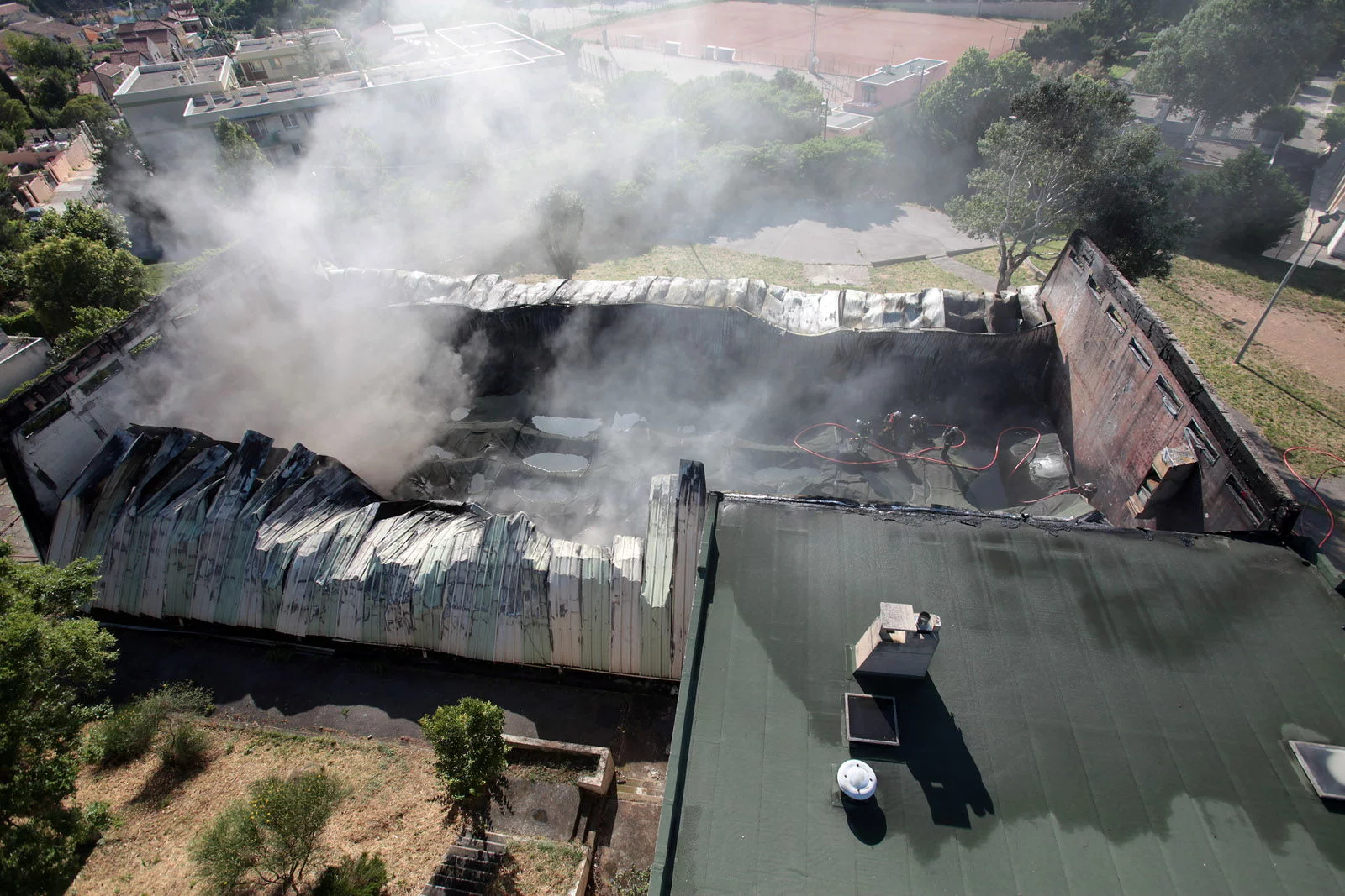 Embrasement généralisé d’un gymnase de Marseille