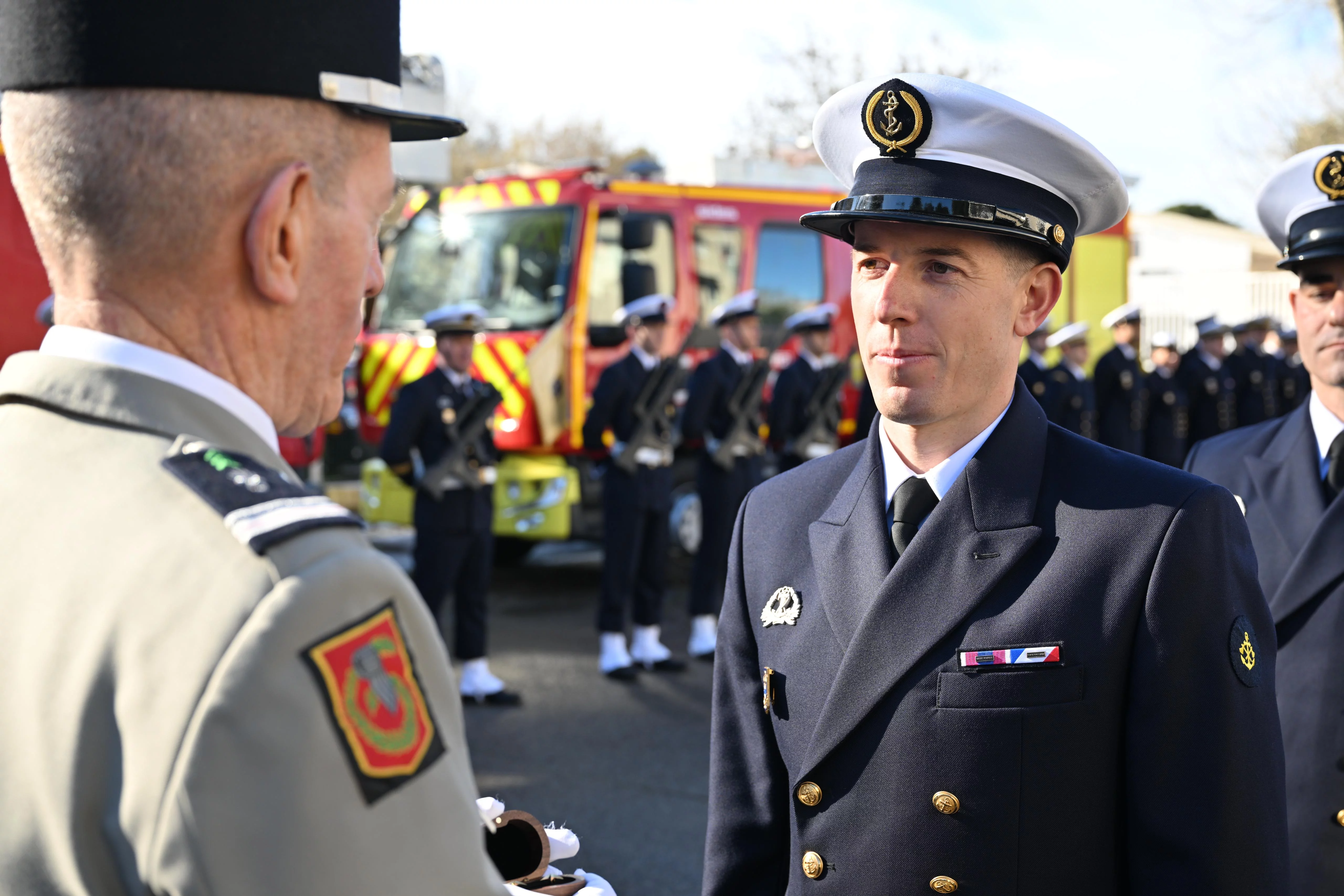 Un élève du brevet supérieur de marin-pompier reçoit son étoile