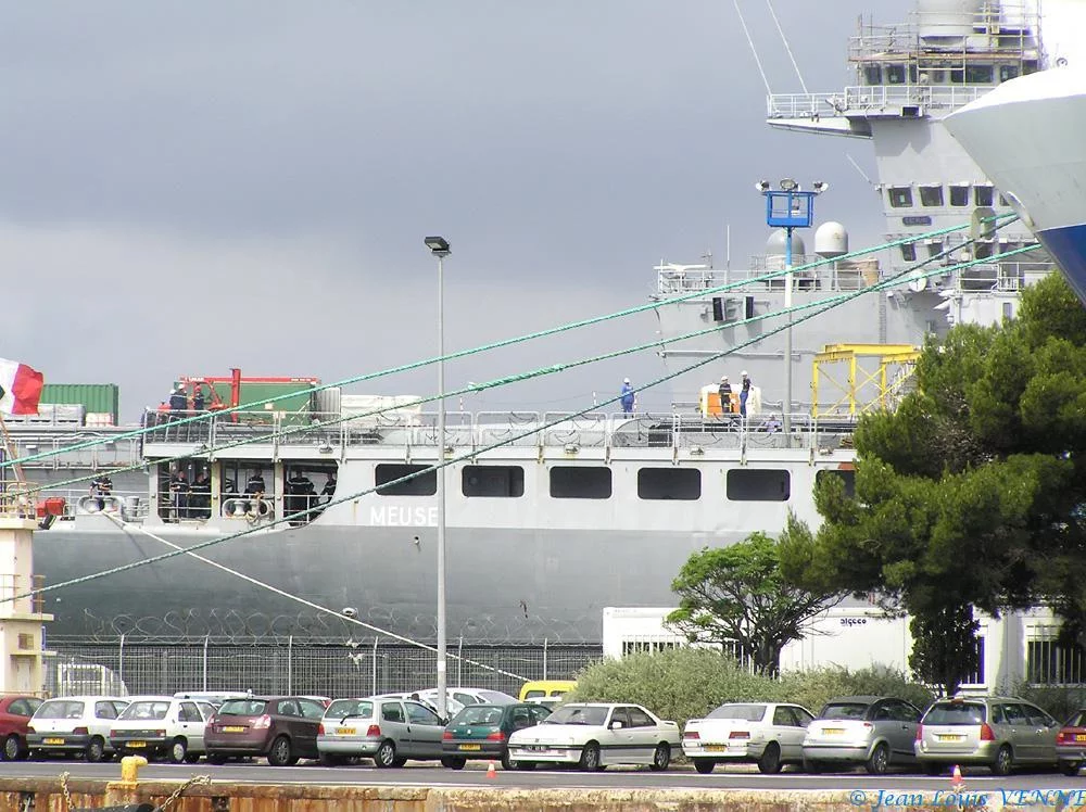 La Meuse entre au bassin