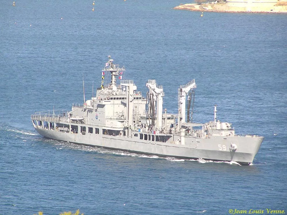 Le pétrolier-ravitailleur HWACHEON