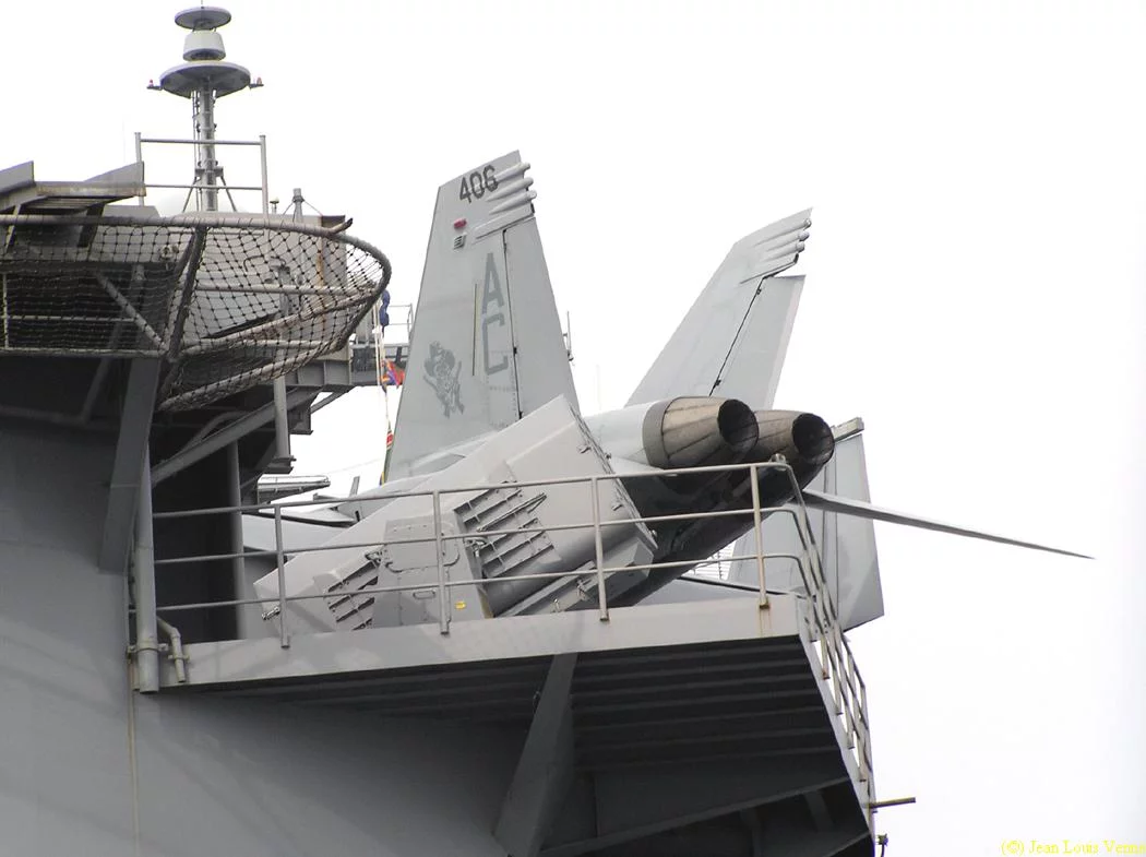 Le porte-avions USS Harry Truman
