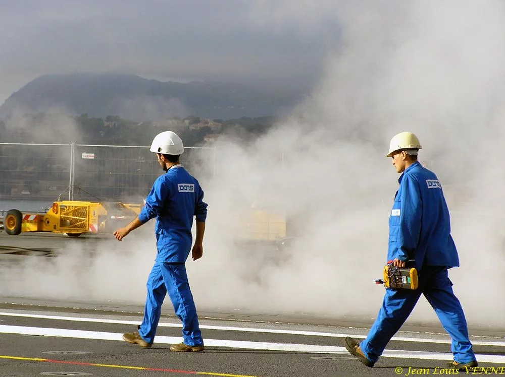 Essais des catapultes du Charles de Gaulle