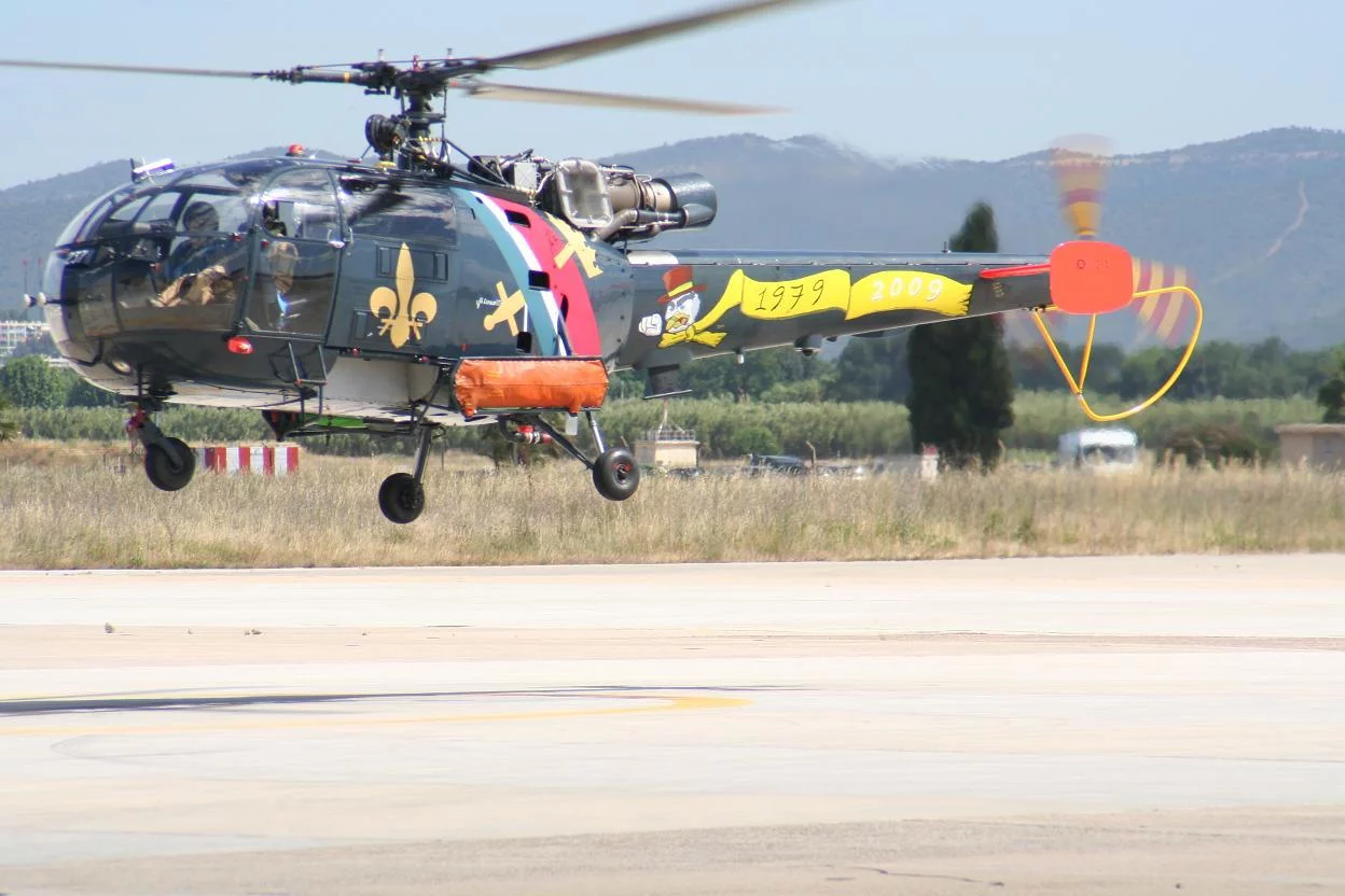 Les 4 hélicoptères se posent