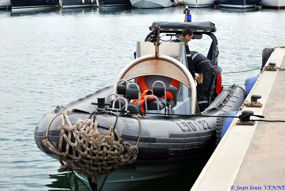 Pour rejoindre le Siroco au mouillage