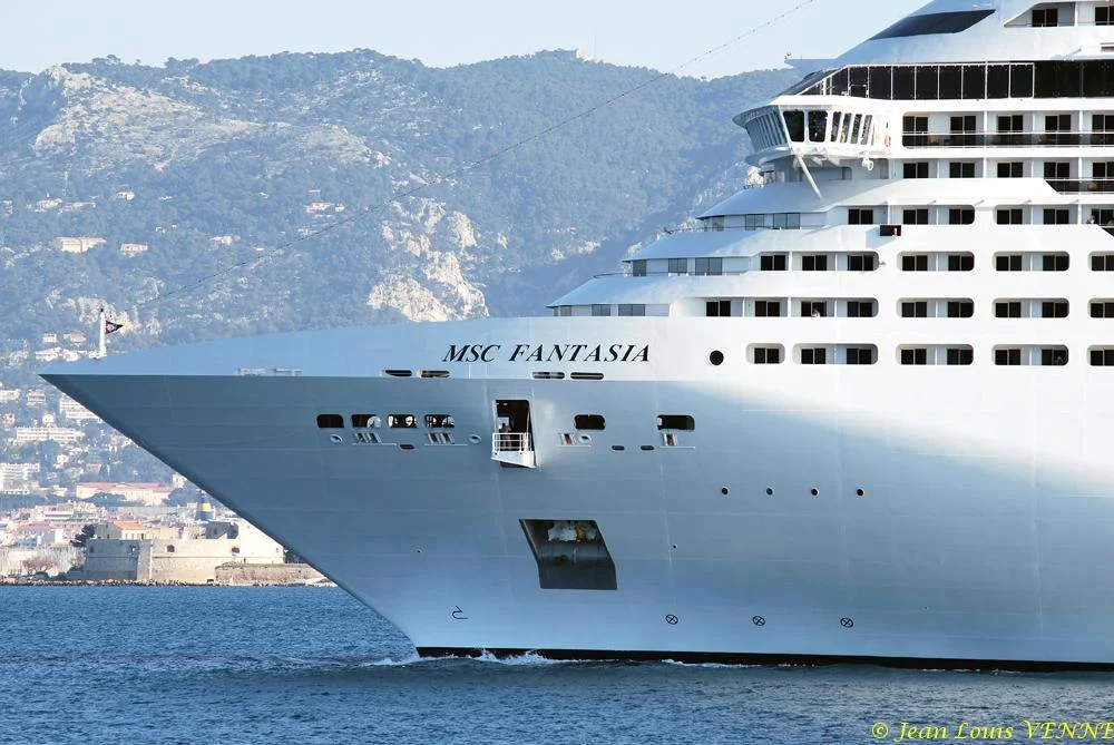 Escale surprise du MSC Fantasia à La Seyne sur Mer