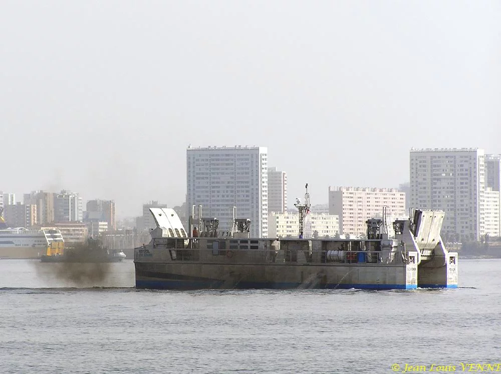 Le nouveau catamaran de débarquement de la CNIM
