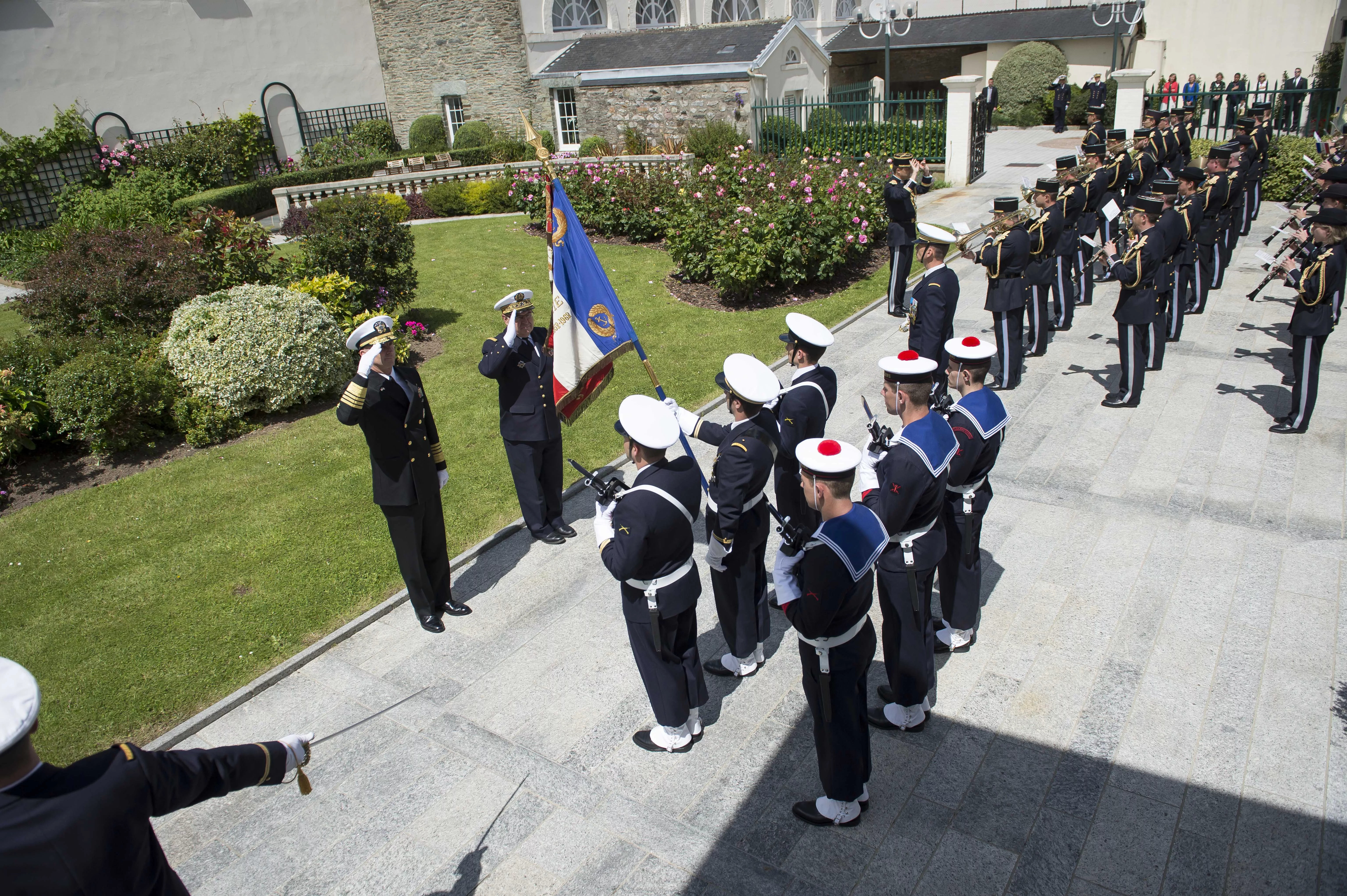 Le chef d’état-major de la marine rencontre son homologue américain