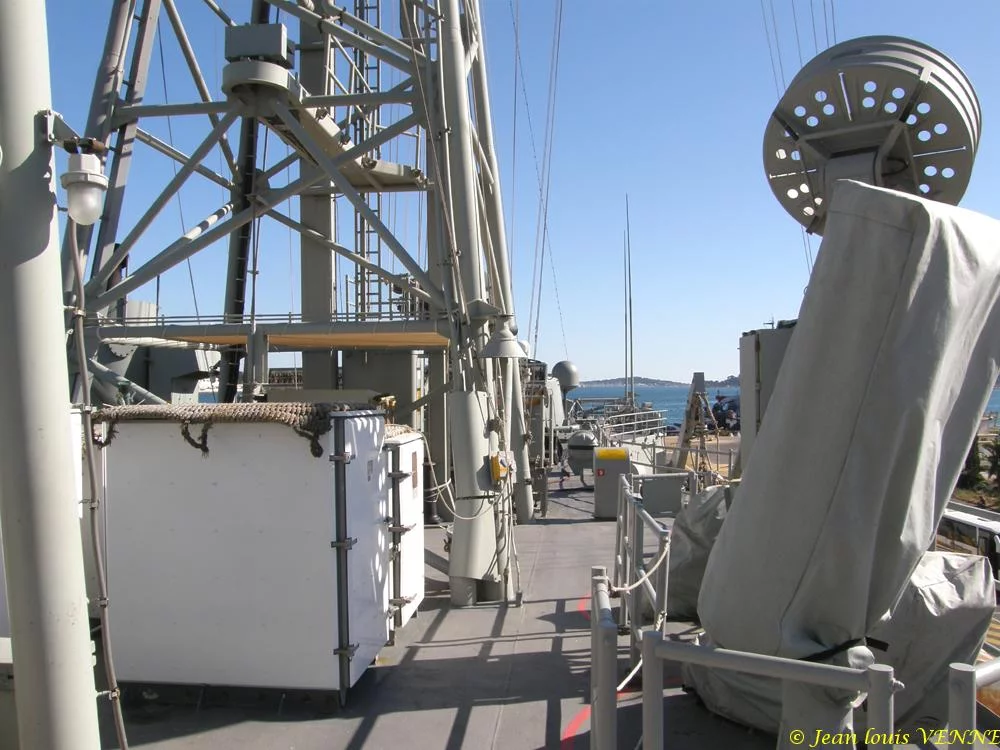 Les mâts de la frégate