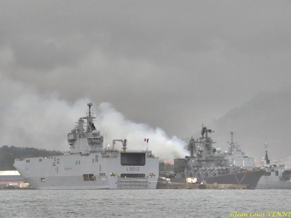 Le Moskva quitte Toulon