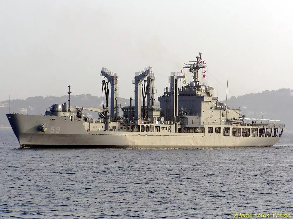 Le pétrolier-ravitailleur HWACHEON