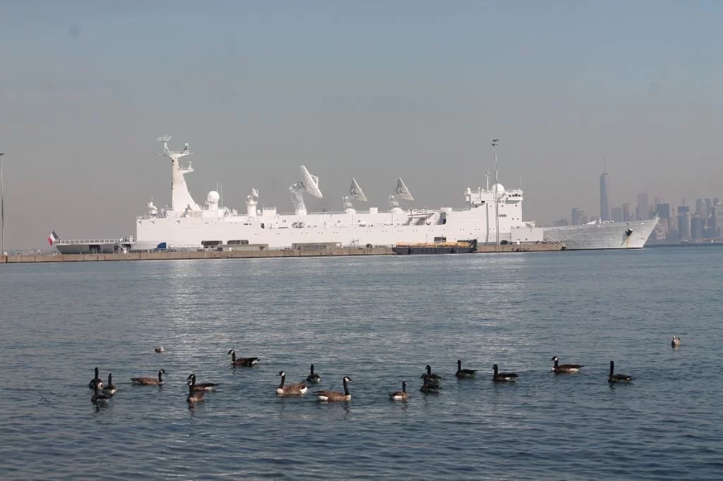 Le Monge accosté au « Homeport Pier » de New York