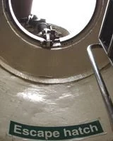 Le panneau qui avait été laissé ouvert