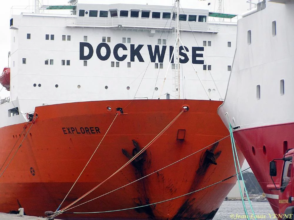 Le Dockwise Explorer
