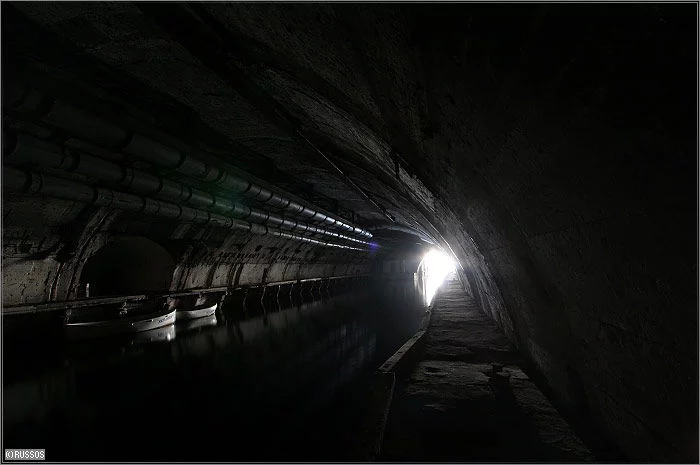 Vue vers l'extérieur depuis le bassin