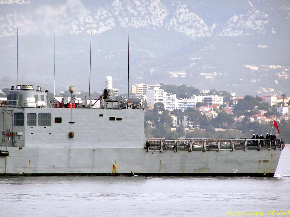 La frégate polonaise GENERAL K. PULASKI