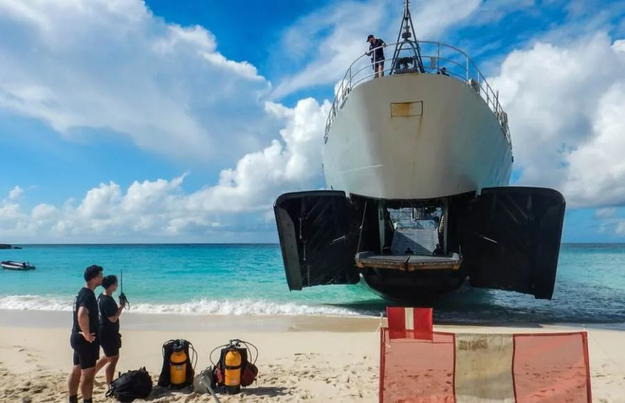 Plageage pour le Dumont d'Urville