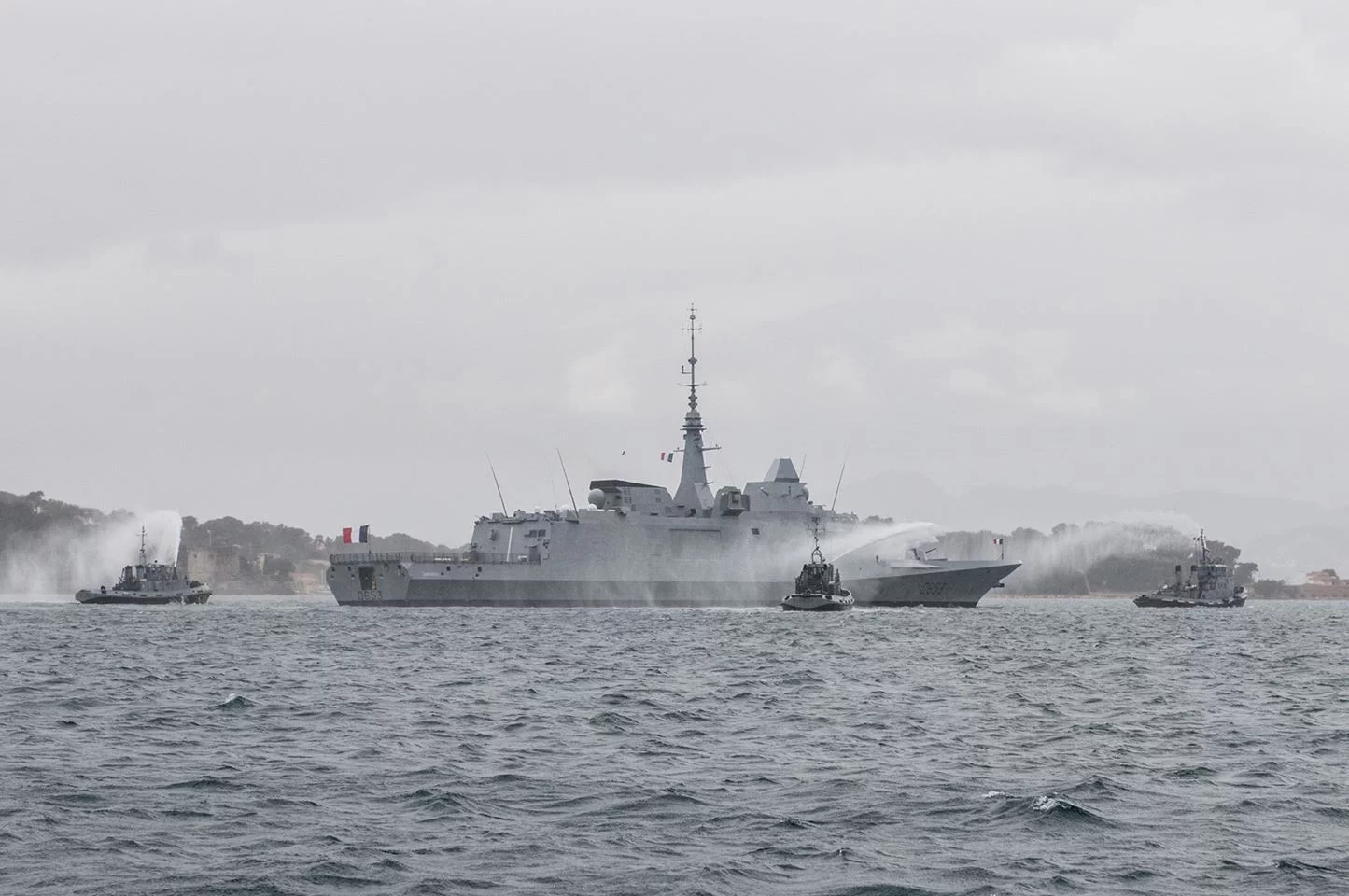 La frégate Languedoc accueillie à Toulon