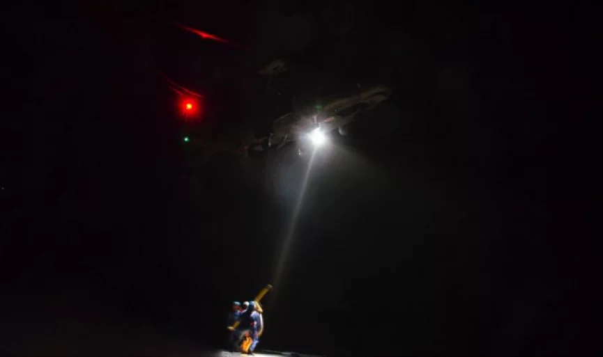 L’hélicoptère “Panther” qui a porté assistance au catamaran