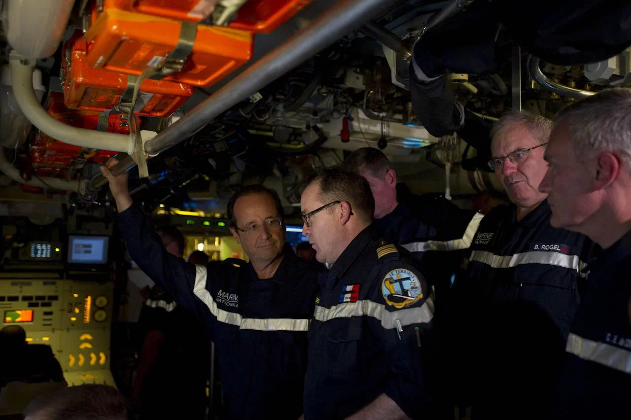 François Hollande à bord du SNLE Le Terrible