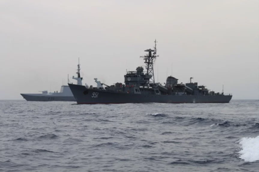 Le “Surcouf” et le “Najim Al Safir”