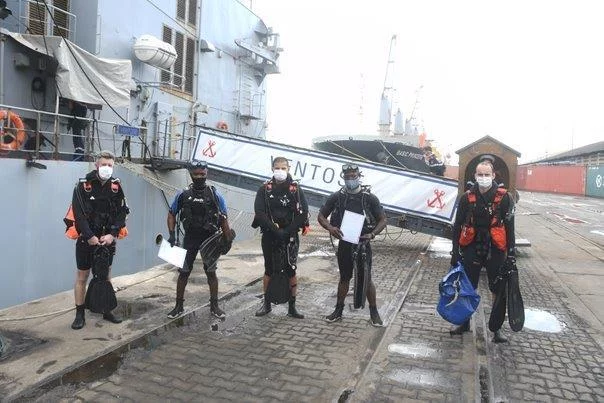 Formation de plongeurs africains lors d'une escale à Lomé