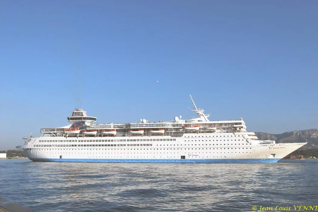 Le paquebot Thomson Destiny fait escale à La Seyne-sur-mer