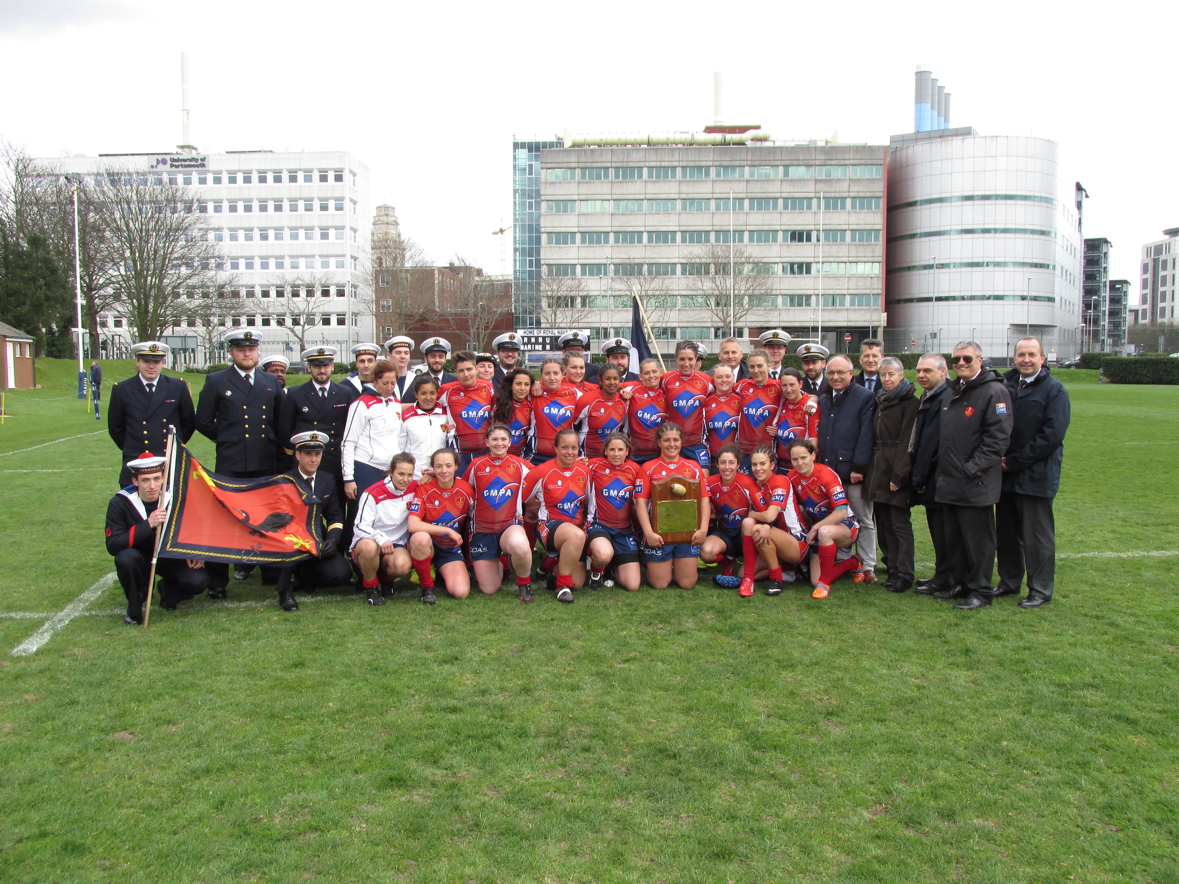 Victoire du Rugby club de la marine nationale contre les Anglais de la Royal Navy