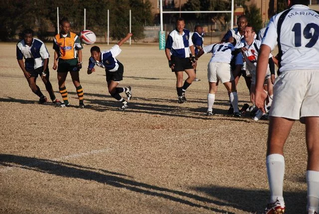Celui est chaud le premier obtient le ballon en premier