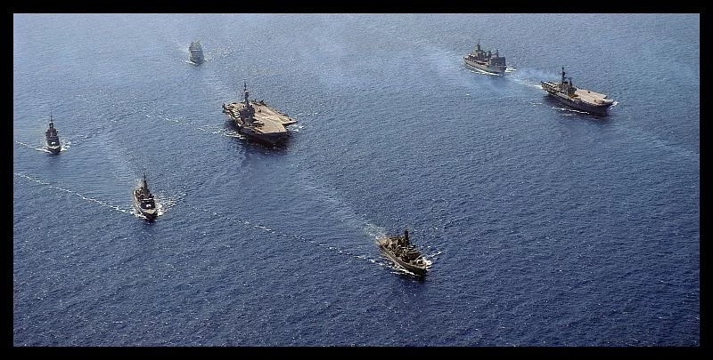 Exercice franco-indien Varuna 2006 au large des cÃ´tes indiennes