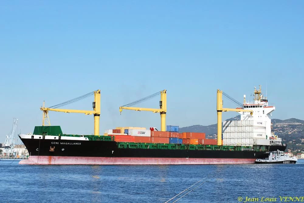 Arrivée à Toulon du porte-conteneurs Magallanes