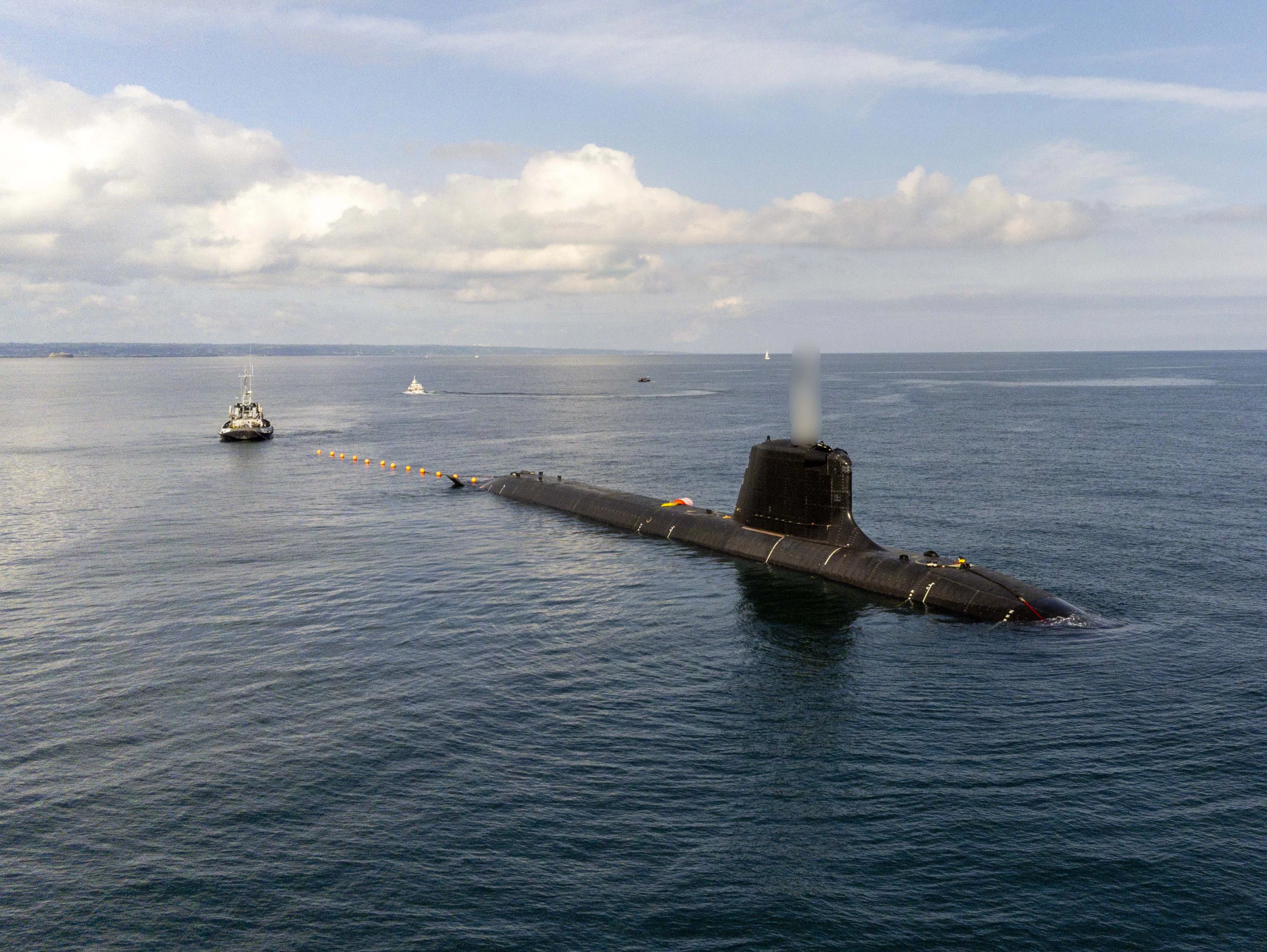 Le sous-marin Tourville lors de sa plongée statique