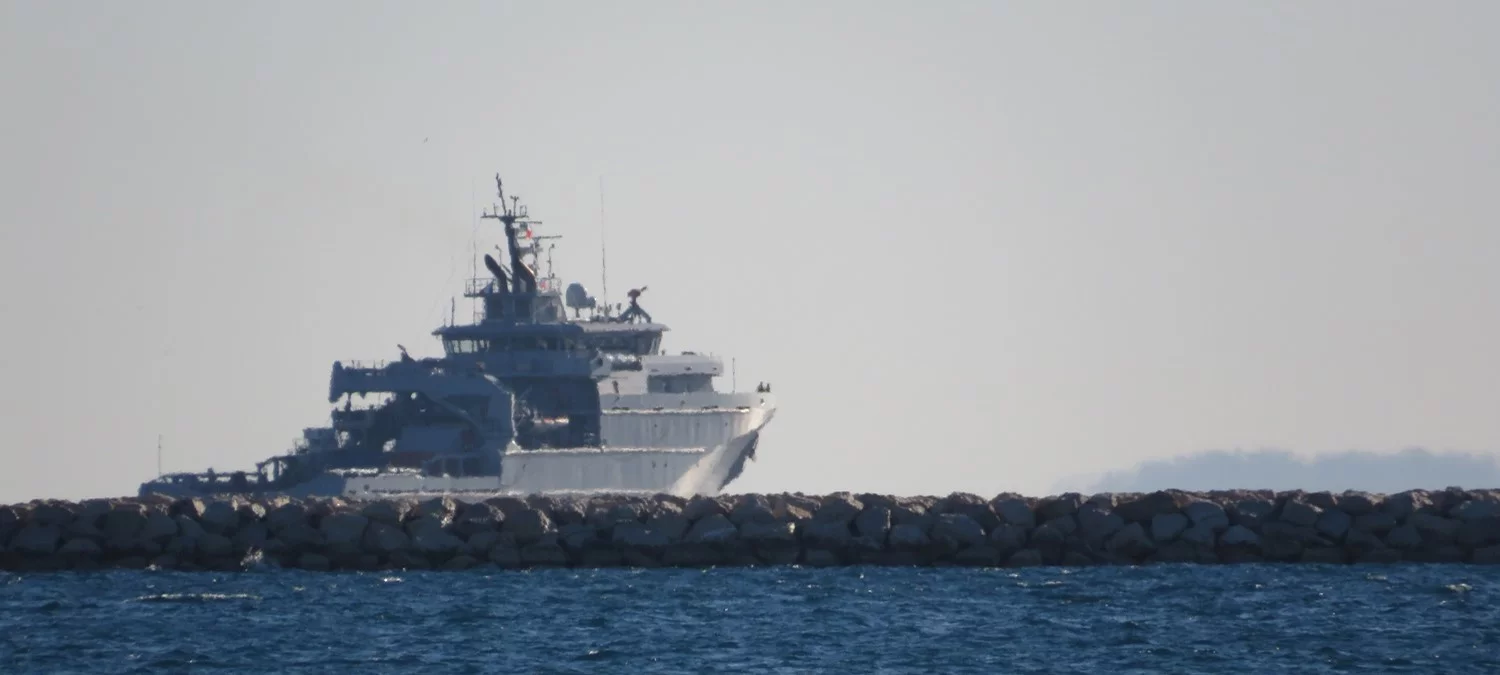 Le bâtiment de soutien Seine appareille de Toulon
