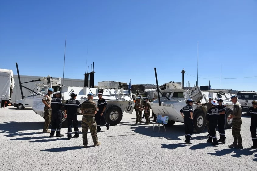 Echange de visite entre la frégate Guépratte et le 3e Régiment de hussards