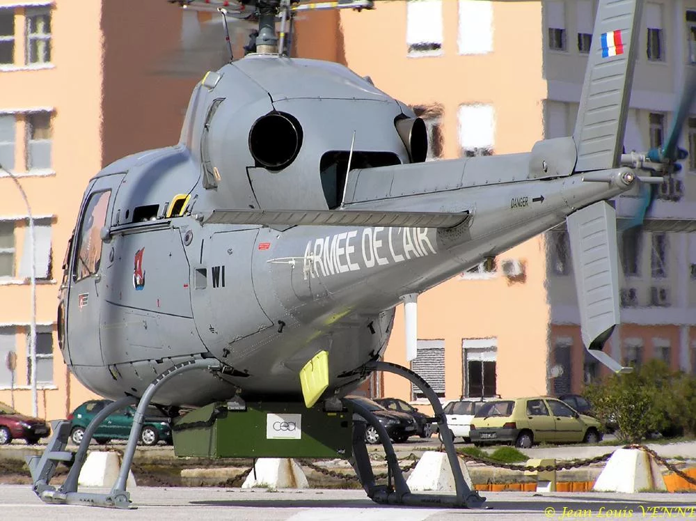 L'hélicoptère de l'armée de l'air