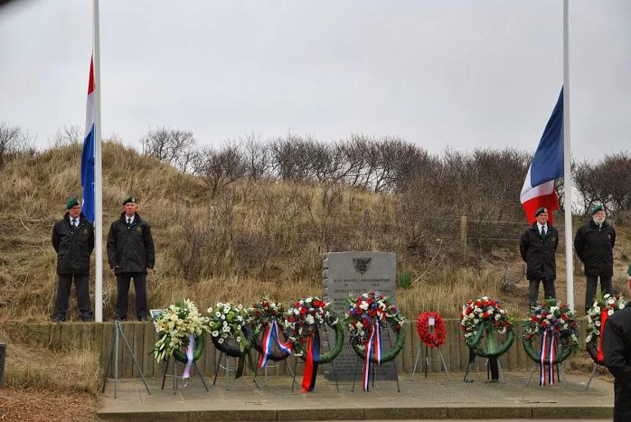 Cérémonie à la mémoire de six commandos français de la 2è Guerre Mondiale