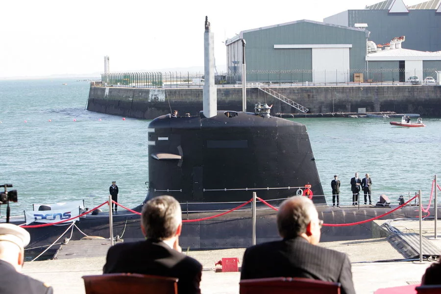 Le sous-marin ScorpÃ¨ne Malaisien dans le port de Cherbourg