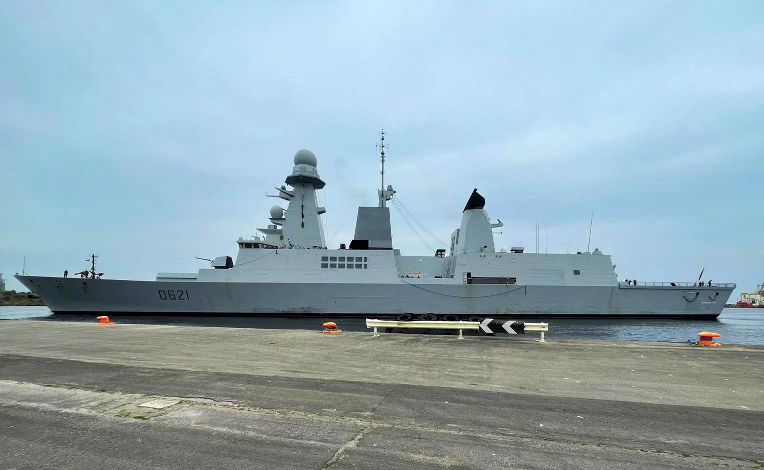 La frégate Chevalier Paul arrive à Edinbourg