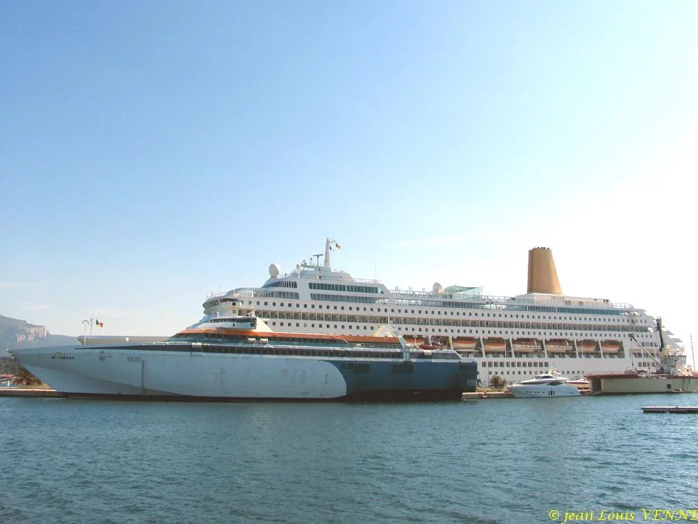 Le paquebot Oriana à La Seyne-sur-Mer