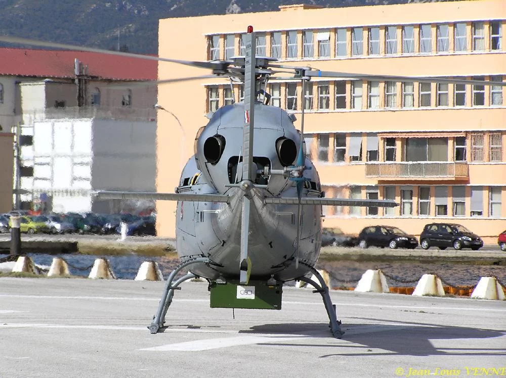 L'hélicoptère de l'armée de l'air