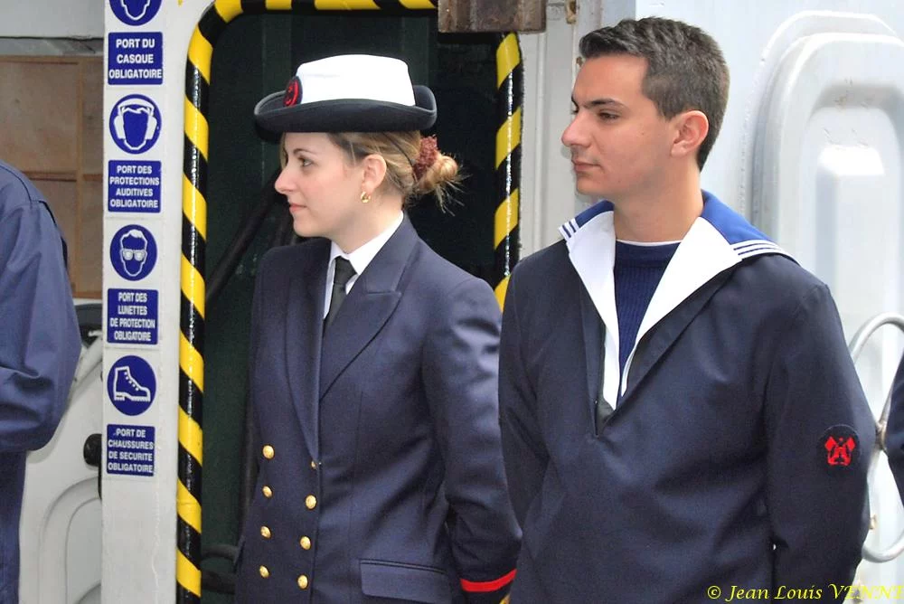 Des membres de l'équipage du Dupleix