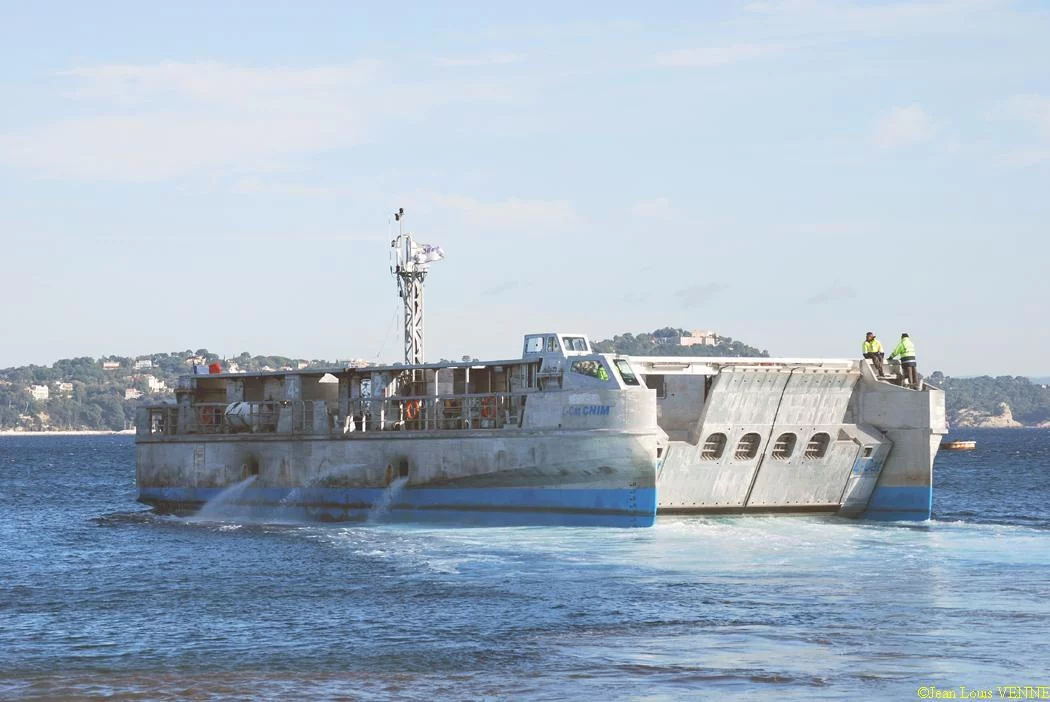 Le préfet maritime assiste à une démonstration du L-CAT