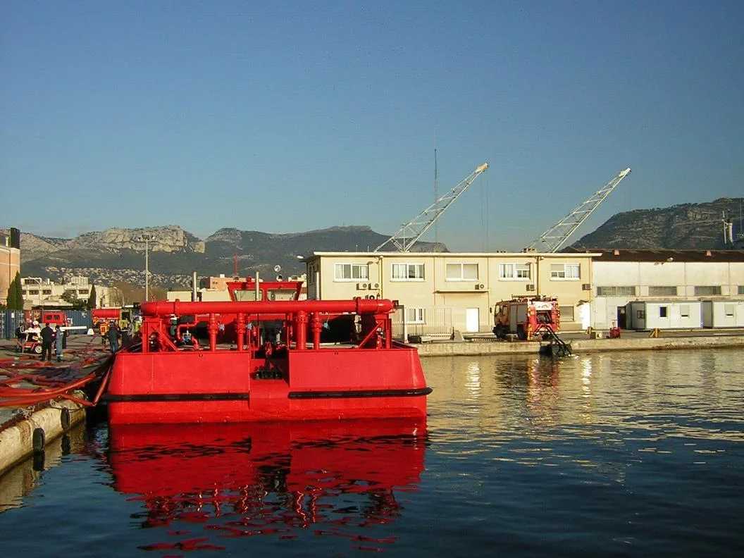 La Barge d’Intervention de la Rade