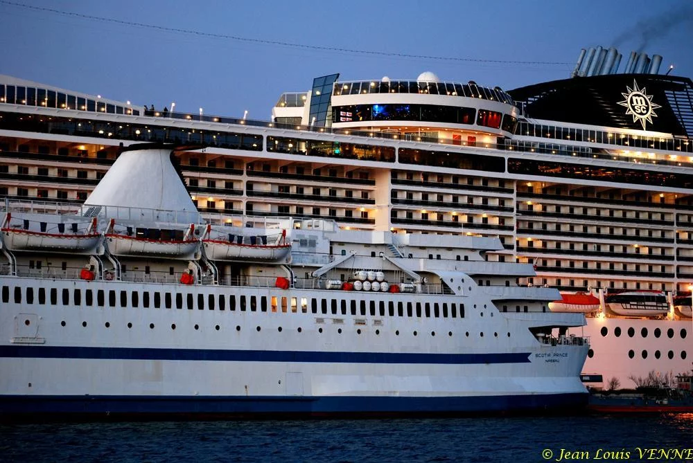 Escale surprise du MSC Fantasia à La Seyne sur Mer